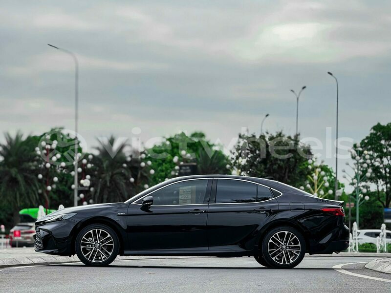 Big with watermark toyota camry tinh lam gjong gjam rong 39453