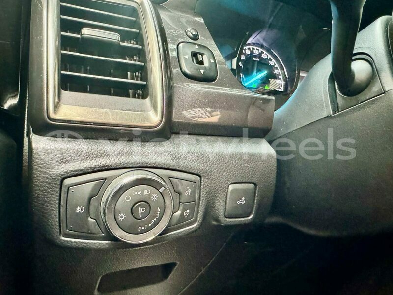 Big with watermark ford ranger tinh lam gjong gjam rong 39454