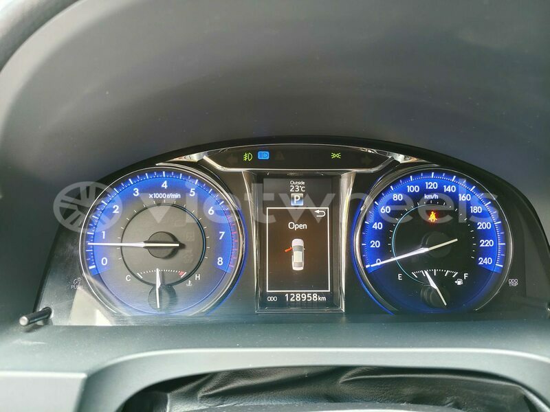 Big with watermark toyota camry tinh lam gjong gjam rong 39455