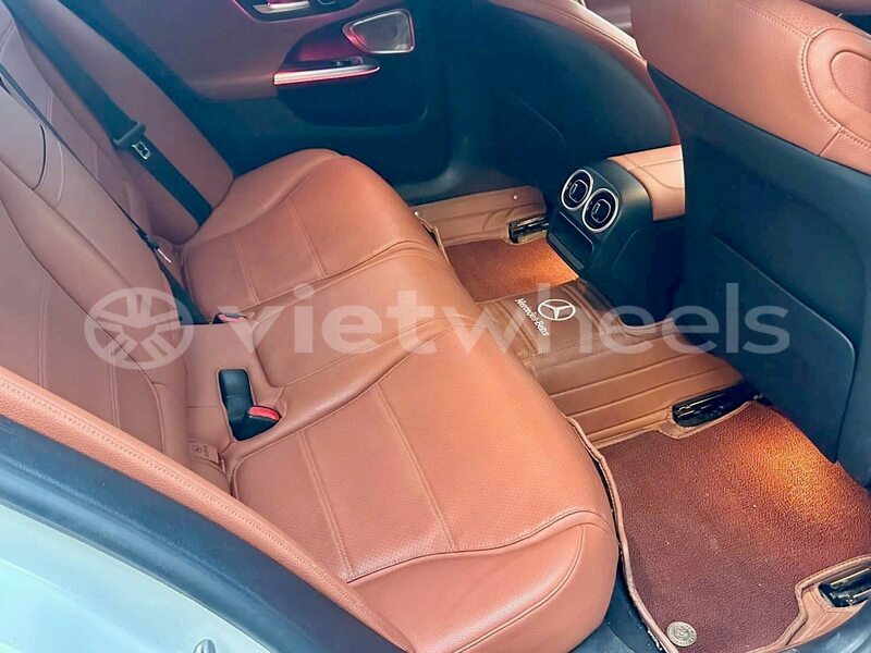 Big with watermark mercedes benz c class tinh lam gjong gjam rong 39470