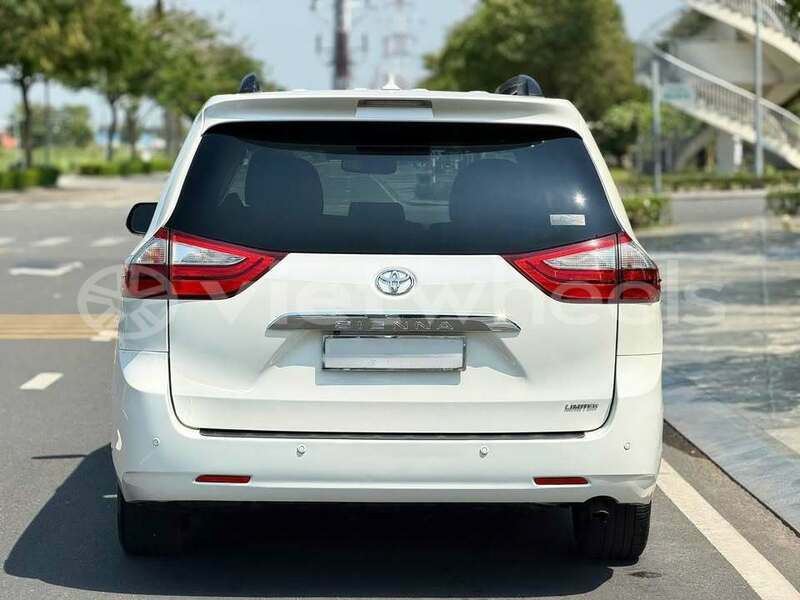 Big with watermark toyota sienna tinh thua thien hue huyen a luoi 39481