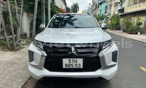 Mua Đã sử dụng Mitsubishi Pajero Xe ô tô Mua Đã sử dụng Mitsubishi Pajero Xe ô tô