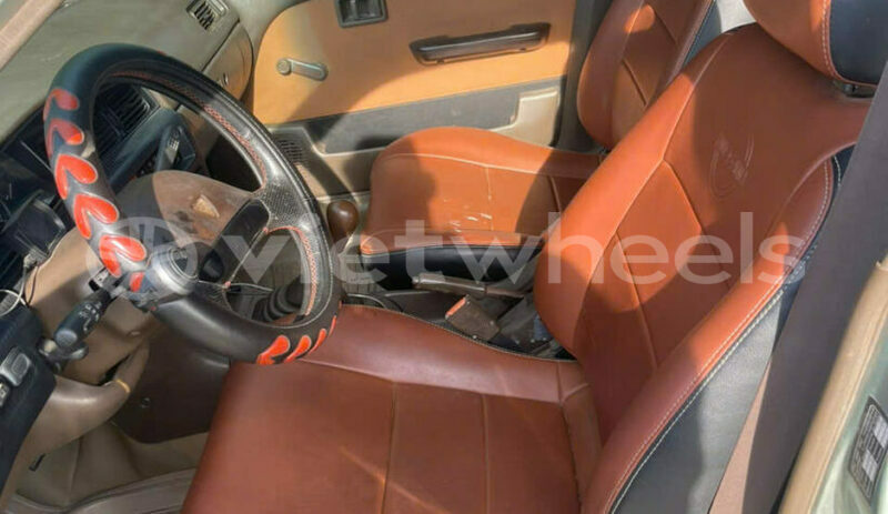 Big with watermark nissan bluebird hanoi saigon 39517