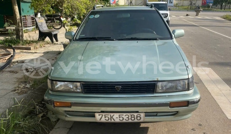 Big with watermark nissan bluebird hanoi saigon 39518