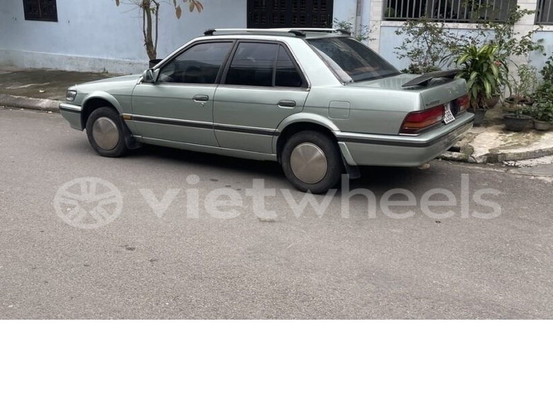 Big with watermark nissan bluebird hanoi saigon 39519