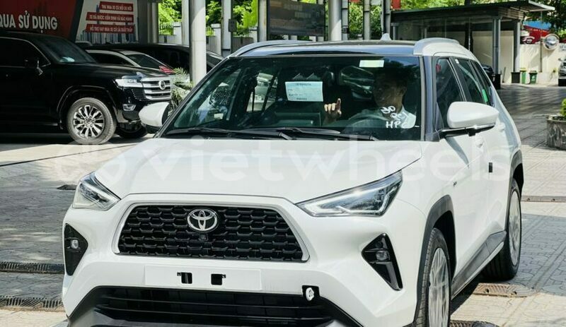 Big with watermark toyota yaris cross hanoi saigon 39520
