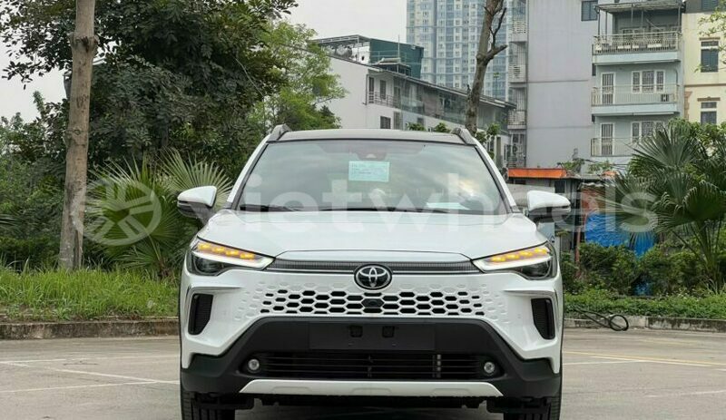 Big with watermark toyota corolla cross hanoi saigon 39521
