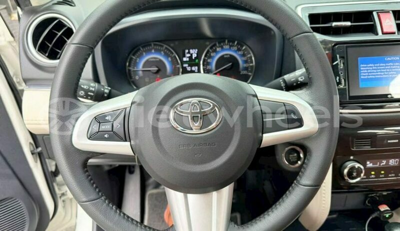 Big with watermark toyota rush hanoi saigon 39525
