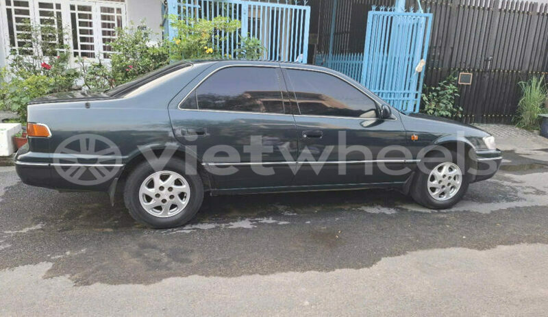 Big with watermark toyota camry hanoi saigon 39528