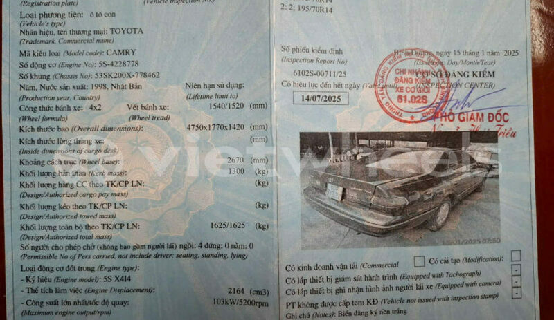 Big with watermark toyota camry hanoi saigon 39528