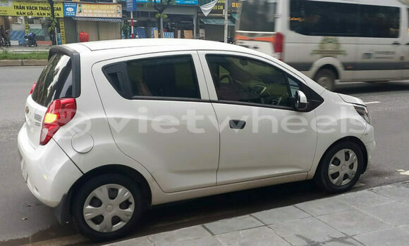Mua Đã sử dụng Chevrolet Spark Xe ô tô Mua Đã sử dụng Chevrolet Spark Xe ô tô