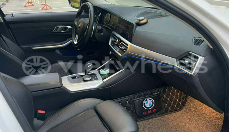 Big with watermark bmw 320i hanoi saigon 39536
