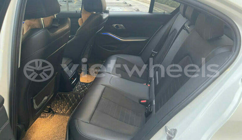 Big with watermark bmw 320i hanoi saigon 39536