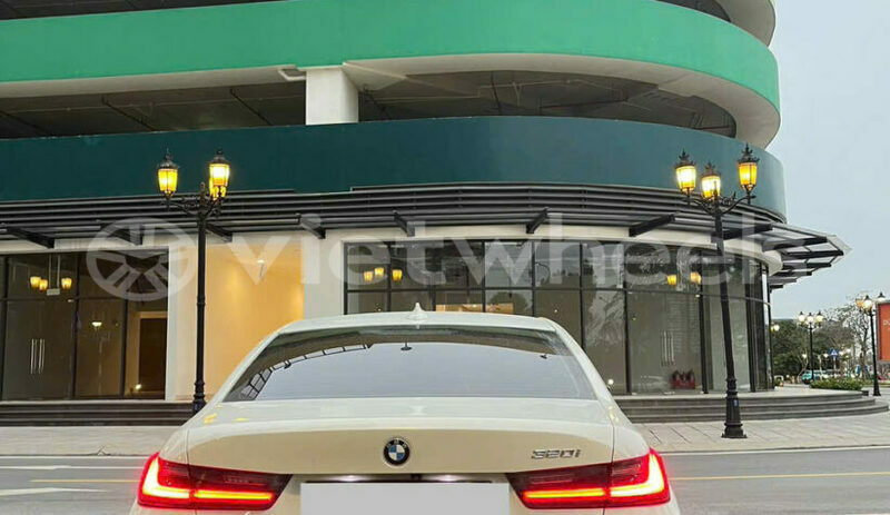 Big with watermark bmw 320i hanoi saigon 39536