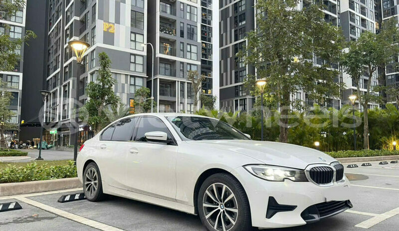 Big with watermark bmw 320i hanoi saigon 39536