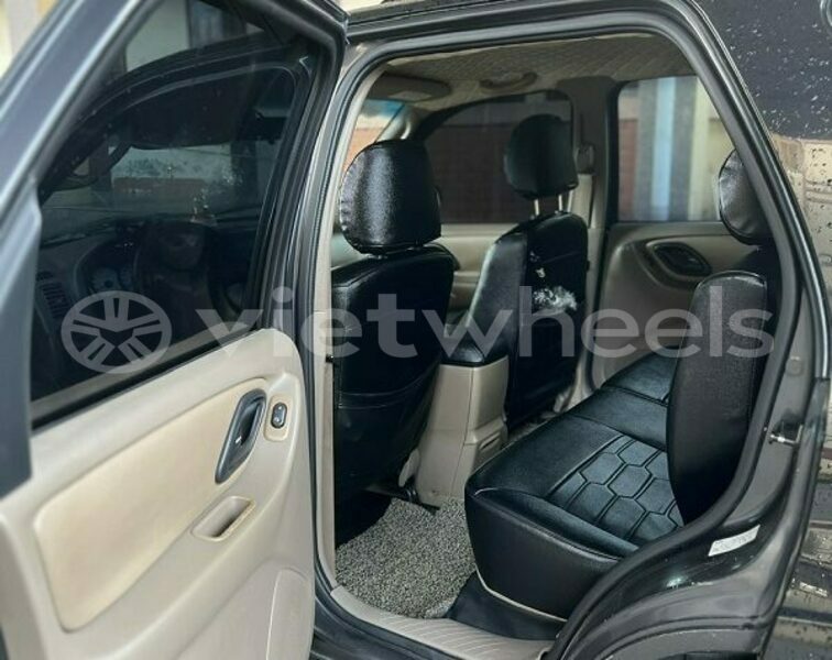 Big with watermark ford escape hanoi saigon 39541