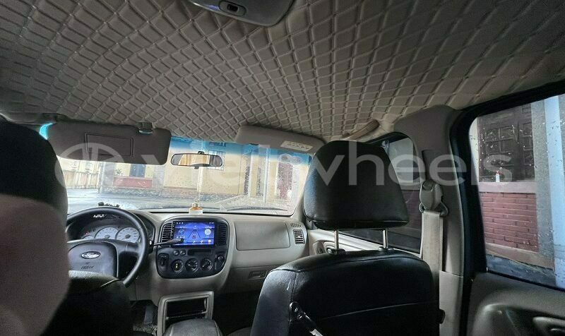 Big with watermark ford escape hanoi saigon 39541