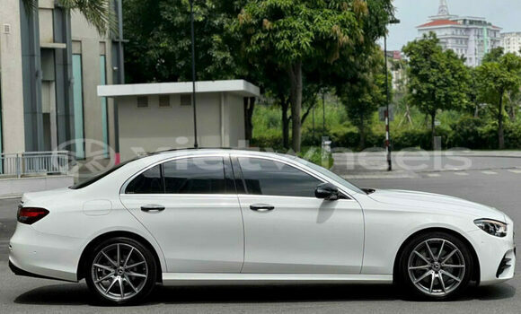 Mua Đã sử dụng Mercedes E300 Xe ô tô Mua Đã sử dụng Mercedes E300 Xe ô tô