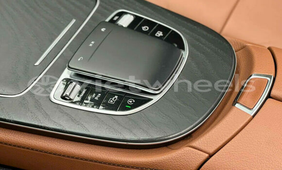 Mua Đã sử dụng Mercedes E300 Xe ô tô Mua Đã sử dụng Mercedes E300 Xe ô tô