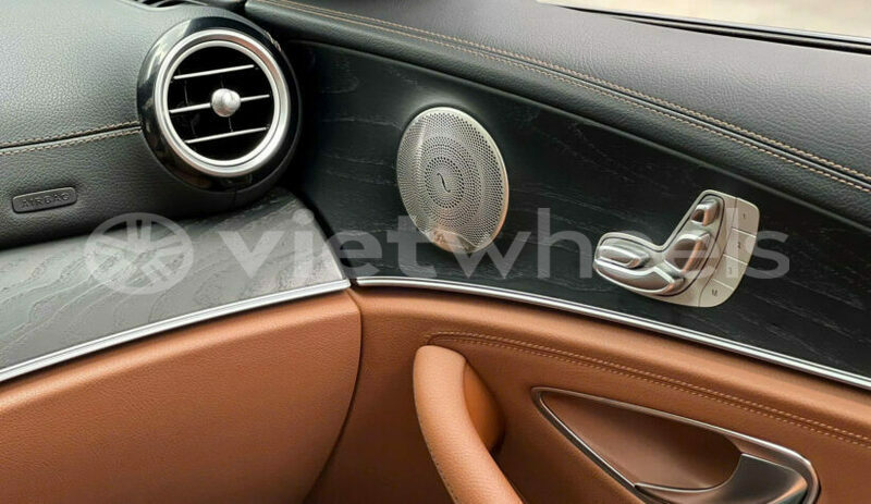 Big with watermark mercedes e300 hanoi saigon 39542