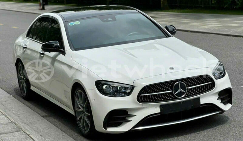 Big with watermark mercedes e300 hanoi saigon 39542