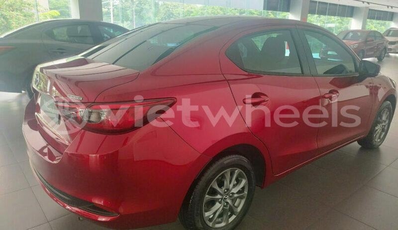Big with watermark mazda 2 hanoi saigon 39543