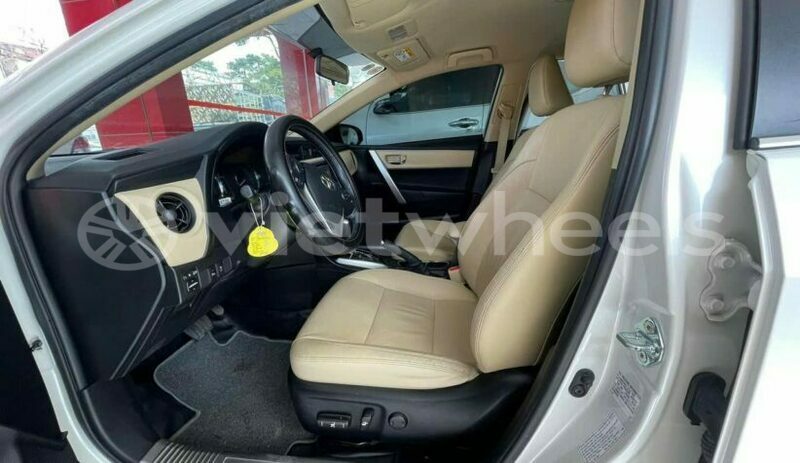 Big with watermark toyota corolla altis hanoi saigon 39547