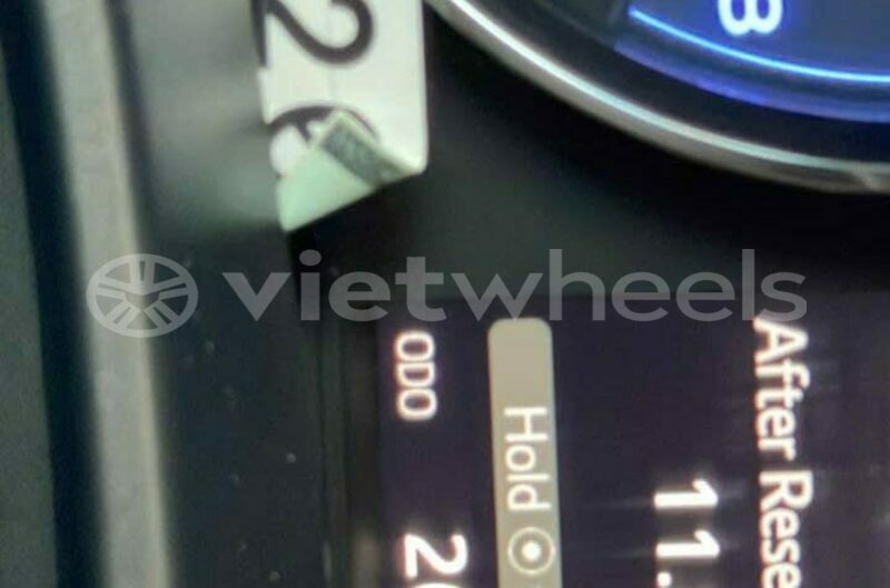 Big with watermark toyota corolla altis hanoi saigon 39547