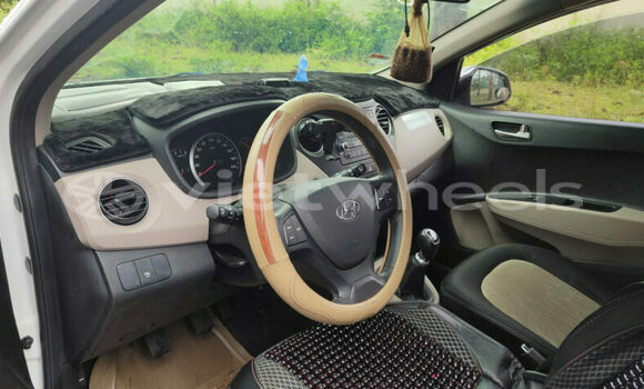 Mua Đã sử dụng Hyundai Grand i10 Xe ô tô Mua Đã sử dụng Hyundai Grand i10 Xe ô tô