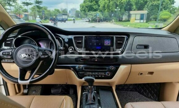 Mua Đã sử dụng KIA SEDONA Xe ô tô Mua Đã sử dụng KIA SEDONA Xe ô tô
