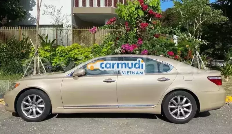 Big with watermark lexus ls460l hanoi saigon 39561