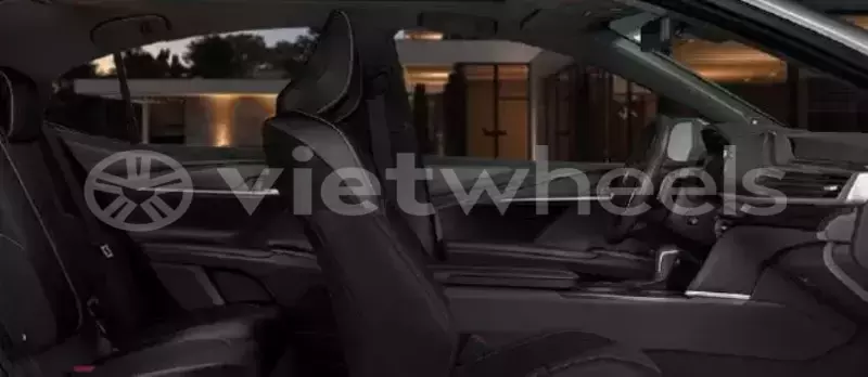 Big with watermark toyota camry hanoi saigon 39565