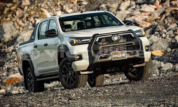 Mua Nhập khẩu Toyota HiLux Xe ô tô Mua Nhập khẩu Toyota HiLux Xe ô tô