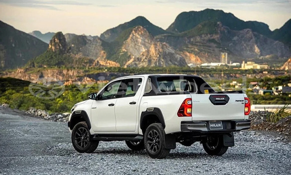 Mua Nhập khẩu Toyota HiLux Xe ô tô Mua Nhập khẩu Toyota HiLux Xe ô tô