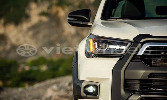 Mua Nhập khẩu Toyota HiLux Xe ô tô Mua Nhập khẩu Toyota HiLux Xe ô tô