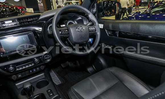 Mua Nhập khẩu Toyota HiLux Xe ô tô Mua Nhập khẩu Toyota HiLux Xe ô tô