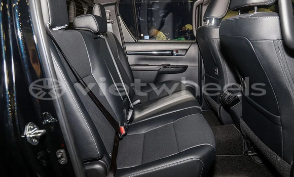 Mua Nhập khẩu Toyota HiLux Xe ô tô Mua Nhập khẩu Toyota HiLux Xe ô tô