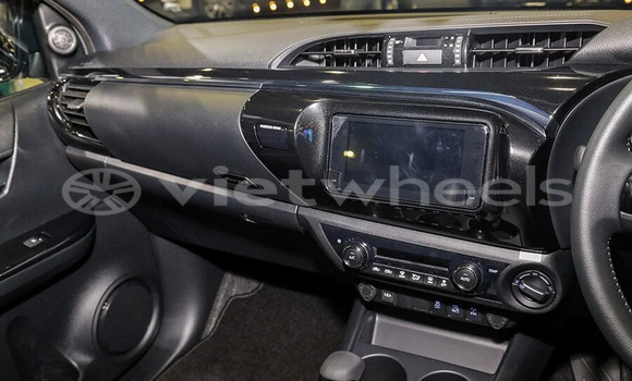 Mua Nhập khẩu Toyota HiLux Xe ô tô Mua Nhập khẩu Toyota HiLux Xe ô tô