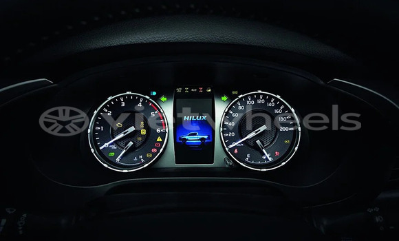 Mua Nhập khẩu Toyota HiLux Xe ô tô Mua Nhập khẩu Toyota HiLux Xe ô tô