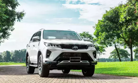 Mua Nhập khẩu Toyota Fortuner Xe ô tô Mua Nhập khẩu Toyota Fortuner Xe ô tô