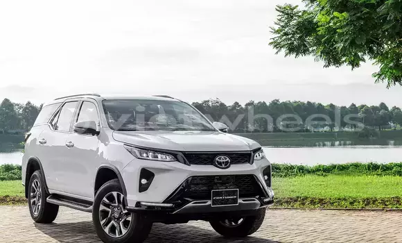 Mua Nhập khẩu Toyota Fortuner Xe ô tô Mua Nhập khẩu Toyota Fortuner Xe ô tô
