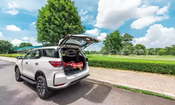 Mua Nhập khẩu Toyota Fortuner Xe ô tô Mua Nhập khẩu Toyota Fortuner Xe ô tô