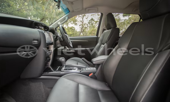 Mua Nhập khẩu Toyota Fortuner Xe ô tô Mua Nhập khẩu Toyota Fortuner Xe ô tô