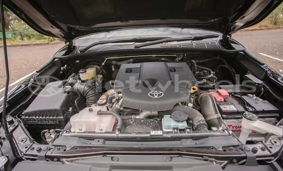 Mua Nhập khẩu Toyota Fortuner Xe ô tô Mua Nhập khẩu Toyota Fortuner Xe ô tô