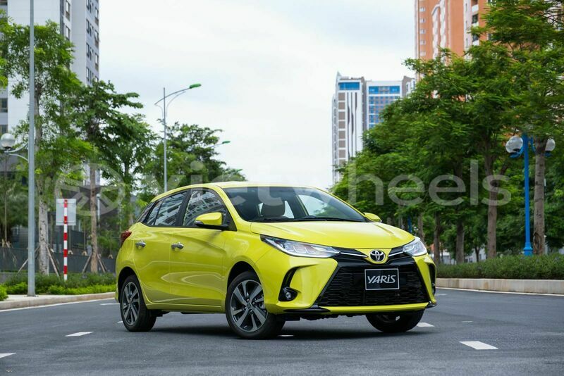 Big with watermark toyota yaris hanoi saigon 39569