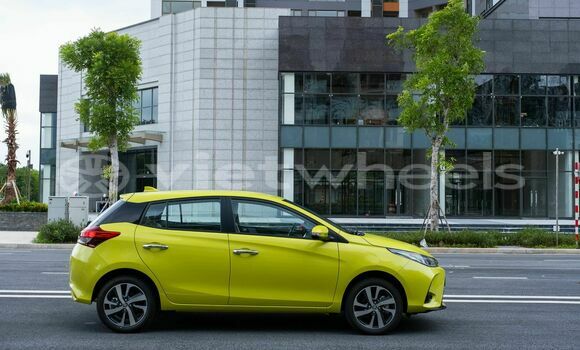Mua Nhập khẩu Toyota Yaris Xe ô tô Mua Nhập khẩu Toyota Yaris Xe ô tô