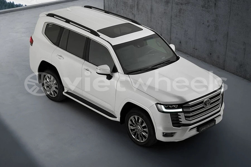 Big with watermark toyota land cruiser hanoi saigon 39570