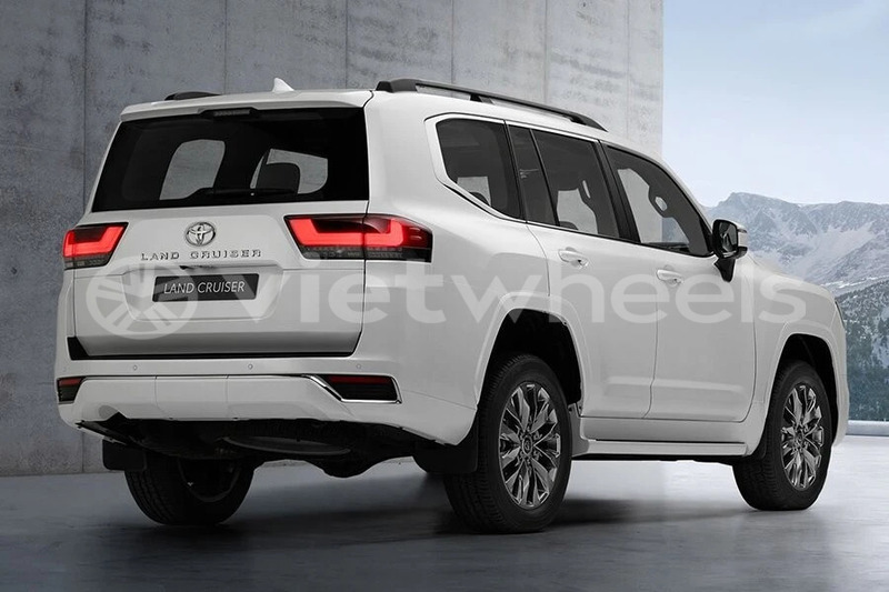 Big with watermark toyota land cruiser hanoi saigon 39570
