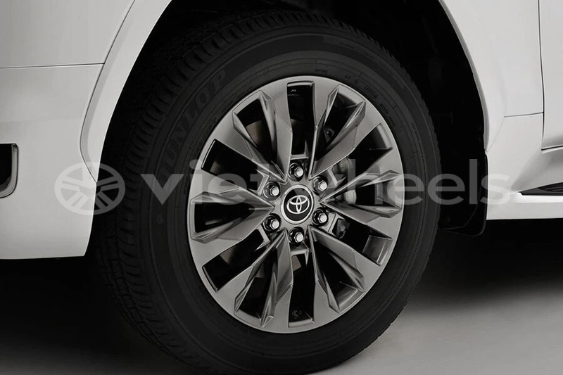 Big with watermark toyota land cruiser hanoi saigon 39570