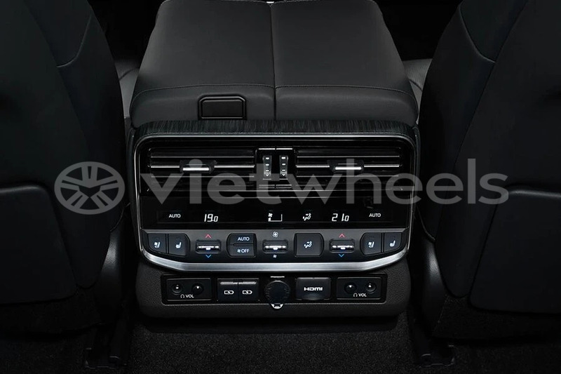 Big with watermark toyota land cruiser hanoi saigon 39570